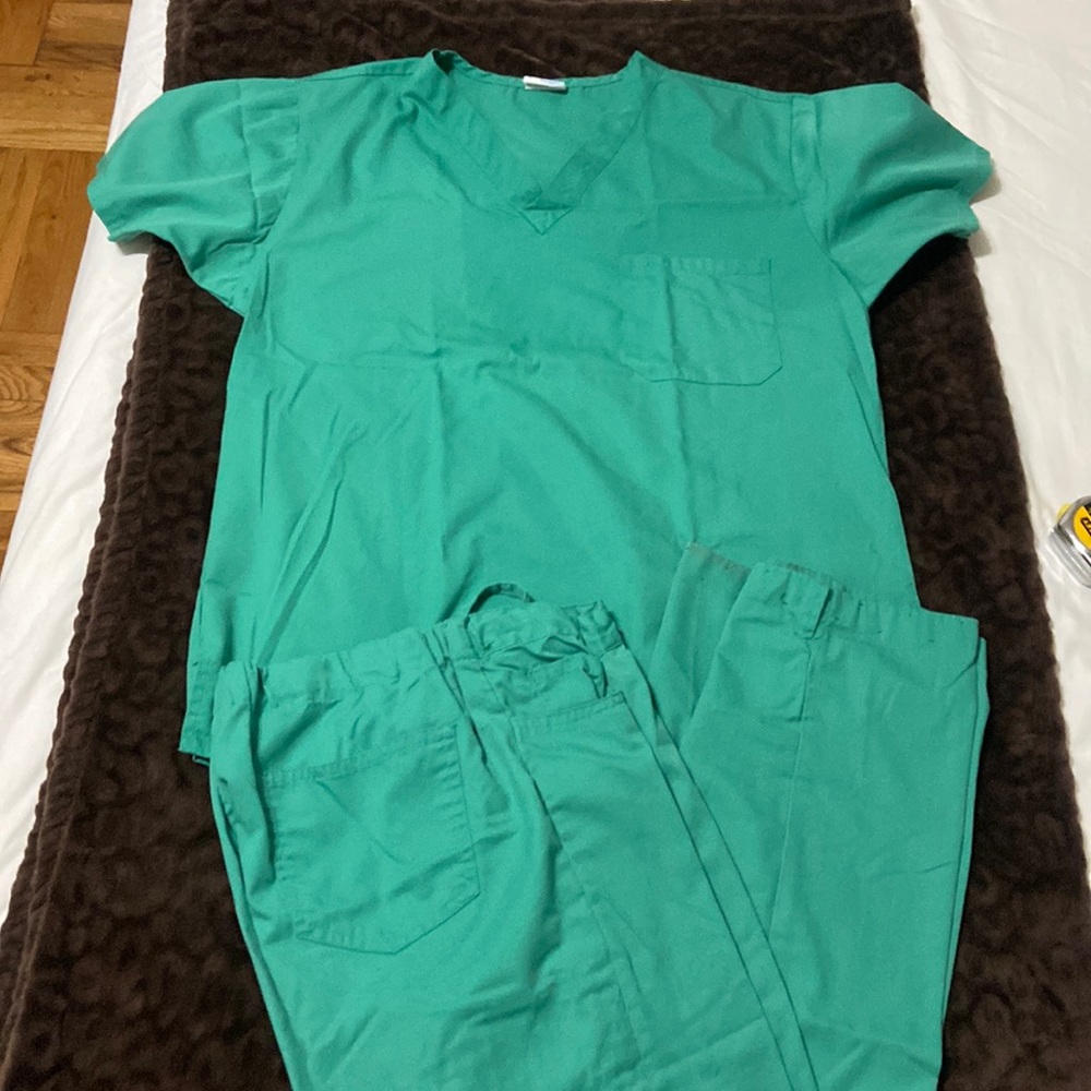 SCRUB SETS SURGICAL GREEN